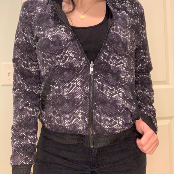 Reversible Jacket - Picture 5 of 5